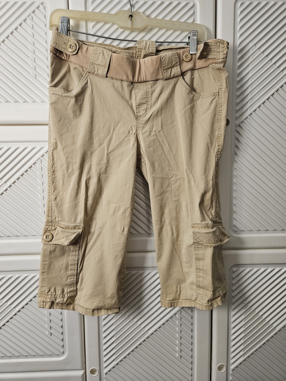 Women’s Maternity Beige Cargo Capris with Button-Tab Details